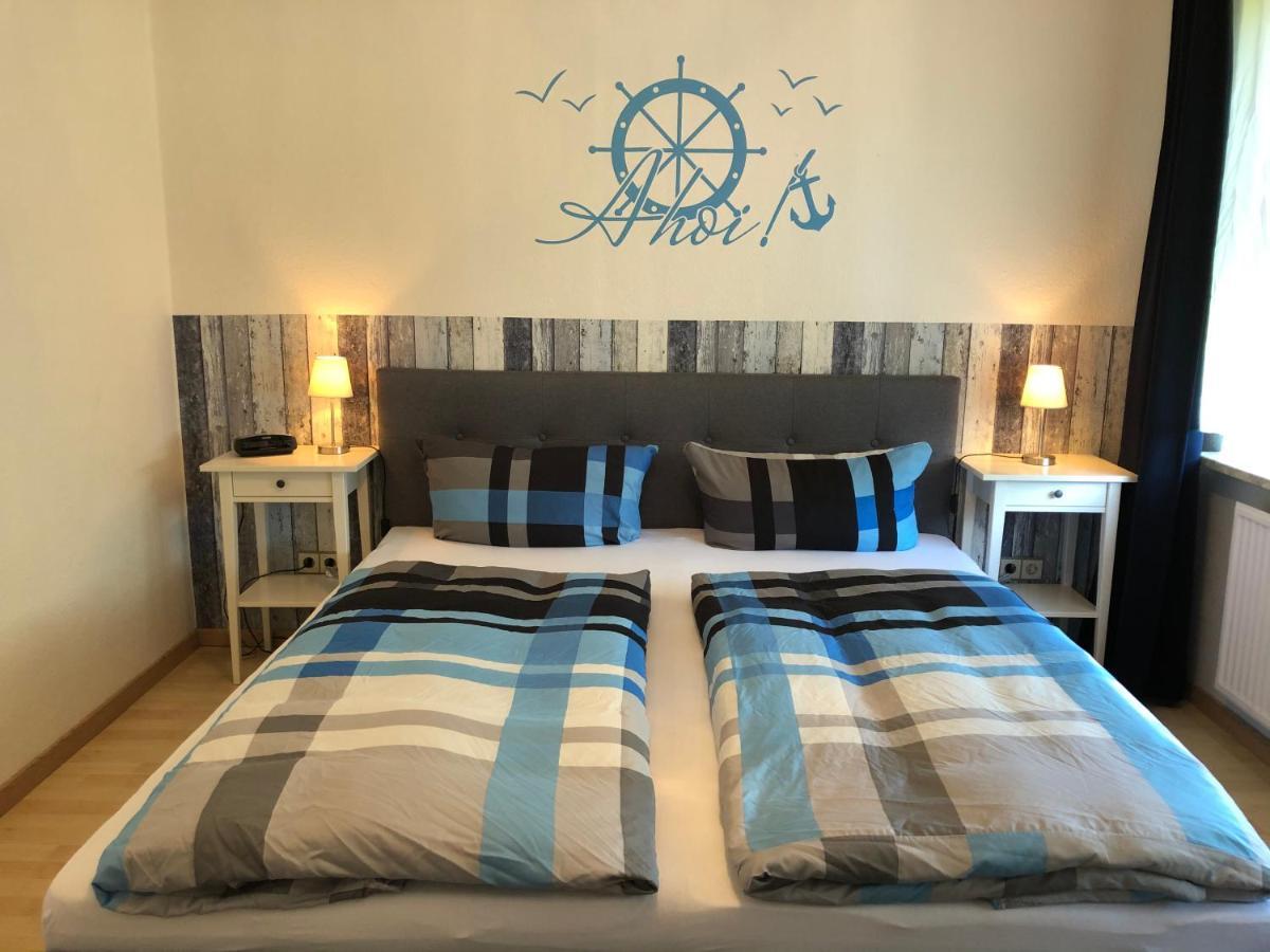 Apartments Zur Schoenen Aussicht 比苏姆 外观 照片