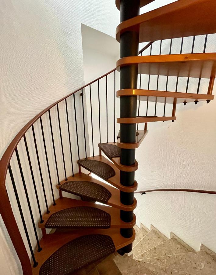 Apartments Zur Schoenen Aussicht 比苏姆 外观 照片