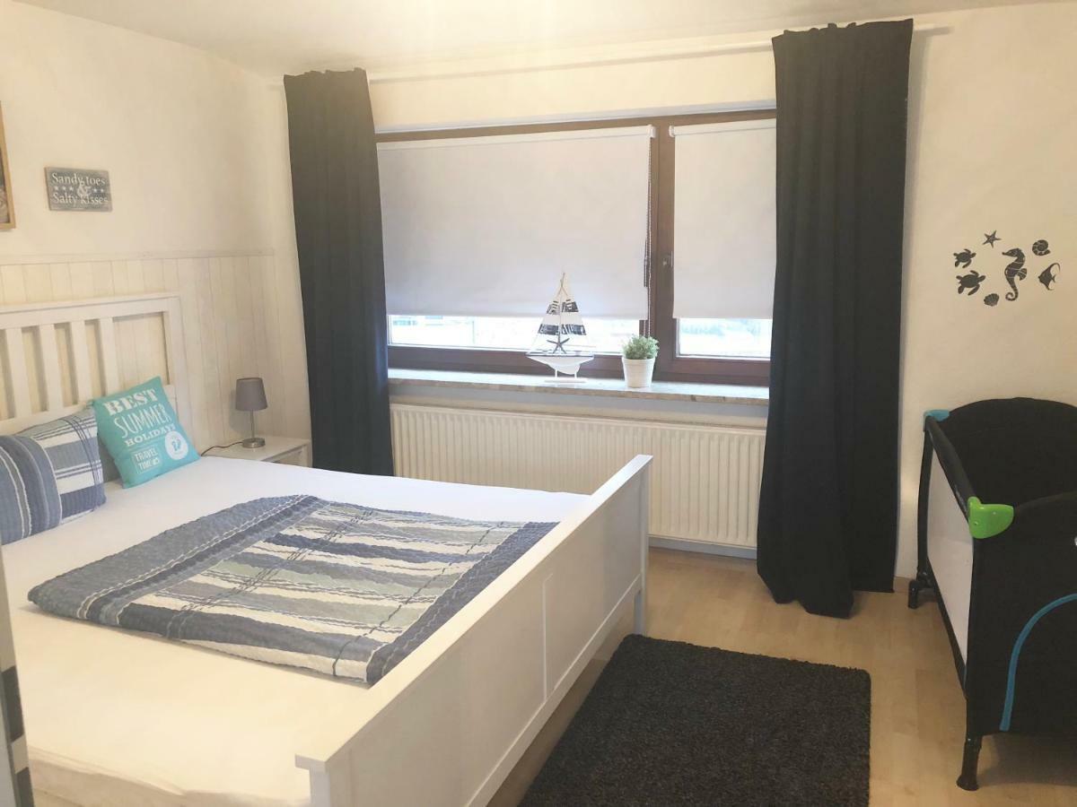 Apartments Zur Schoenen Aussicht 比苏姆 外观 照片